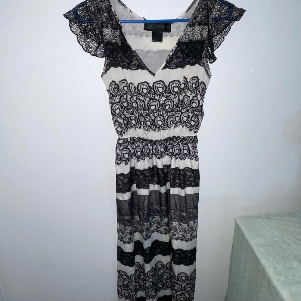 Kardashian Kollection Black and white embroidery style dress
